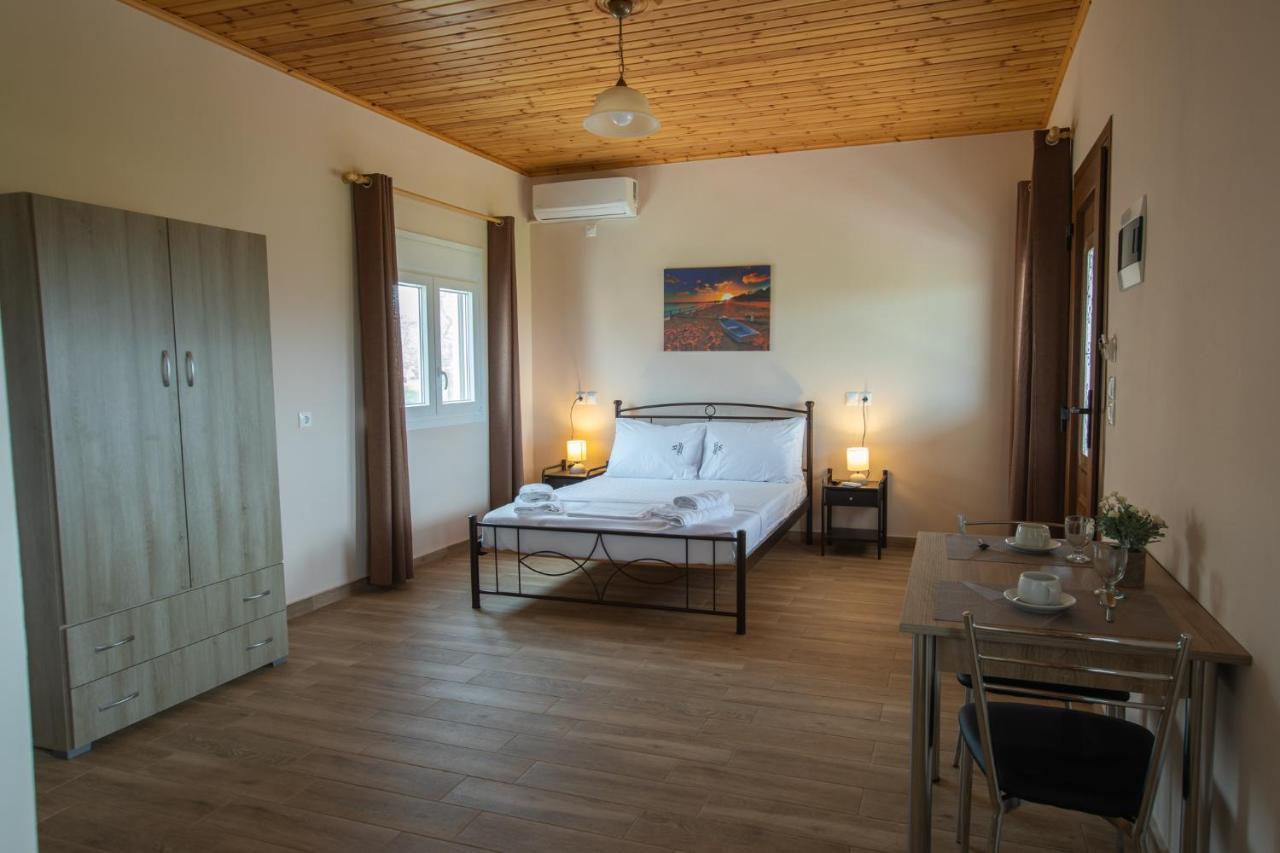 Venia'S Apartments Скала Ересу Екстериор снимка