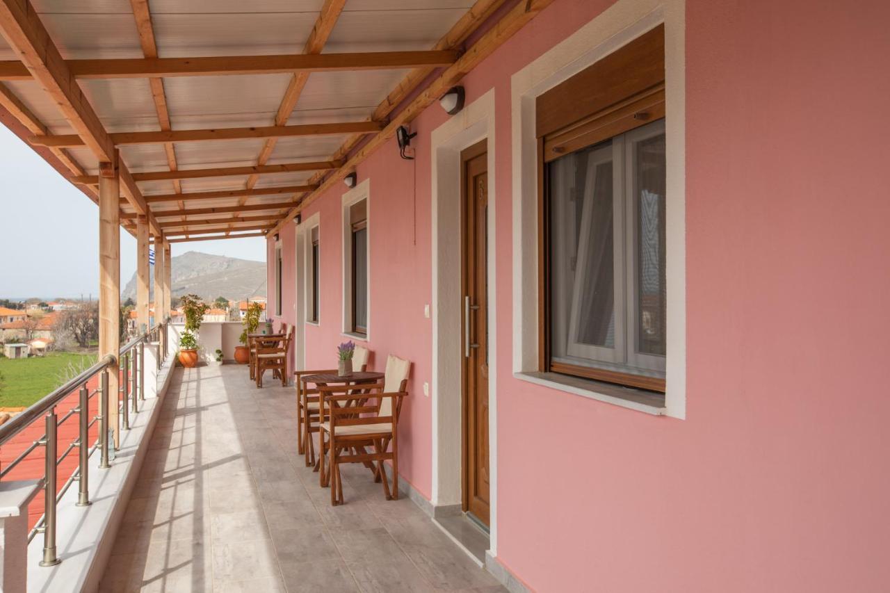 Venia'S Apartments Скала Ересу Екстериор снимка