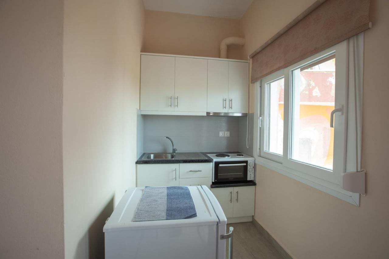 Venia'S Apartments Скала Ересу Екстериор снимка